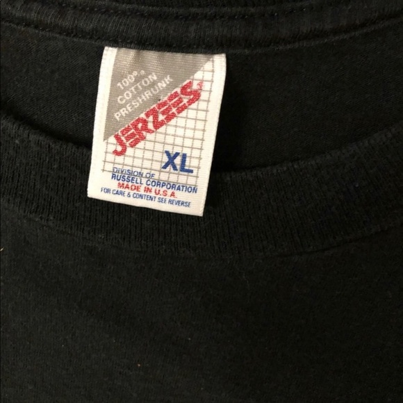 🔥🔥SOLD.  VINTAGE JERZEES AMERICA SHIRT - Picture 6 of 6